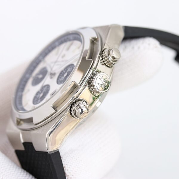 Vacheron Constantin Overseas 5200 Blue
