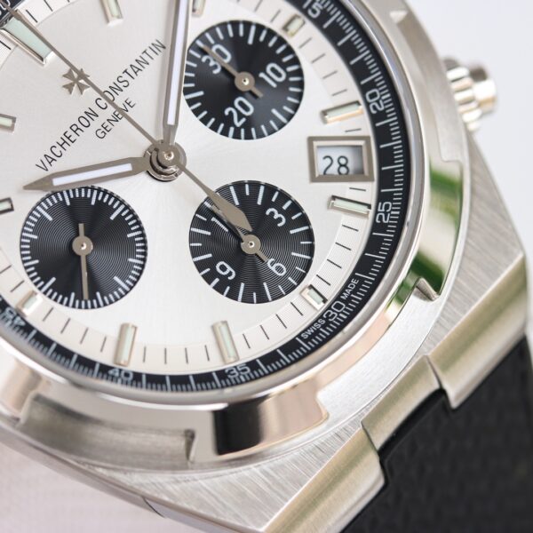 Vacheron Constantin Overseas 5200 Blue