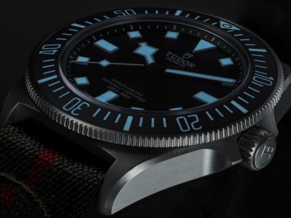 Tudor Submariner 25717N Smoked