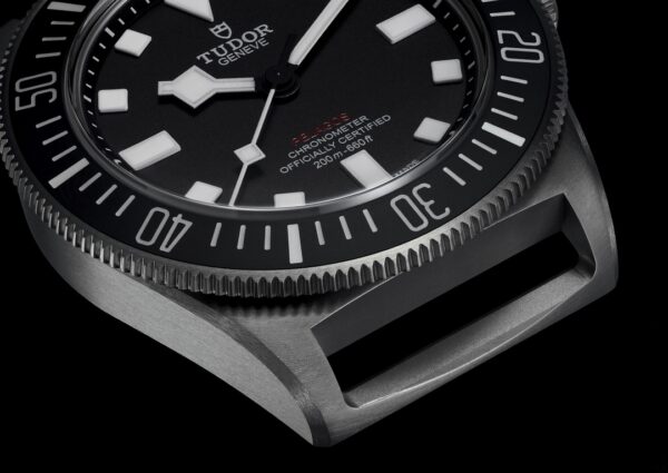 Tudor Submariner 25717N Smoked