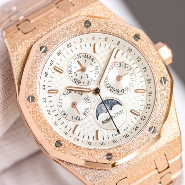 Audemars Piguet Royal Oak 26574 Blue