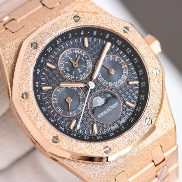 Audemars Piguet Royal Oak 26574 Blue