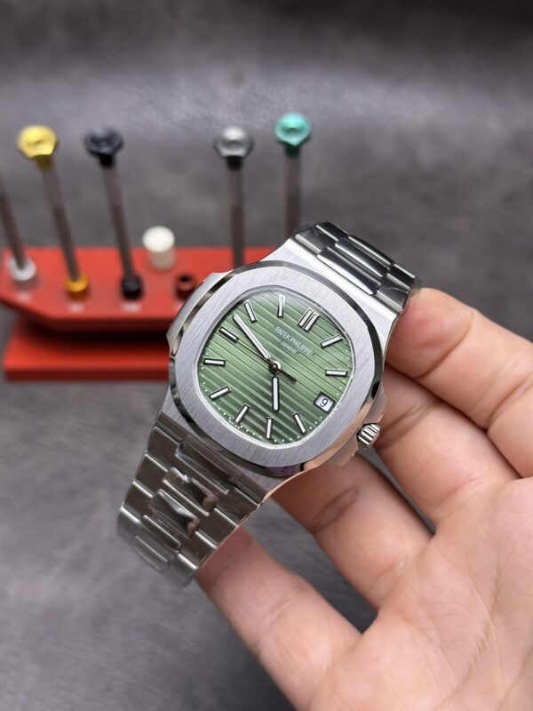 Patek Philippe Nautilus (NAUTILUS) Green