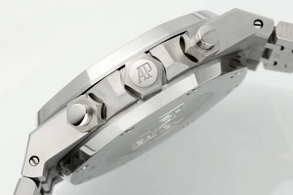 Audemars Piguet Watch 26240BC