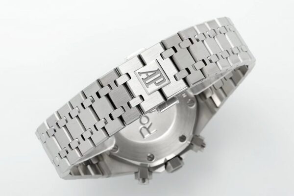 Audemars Piguet Watch 26240BC