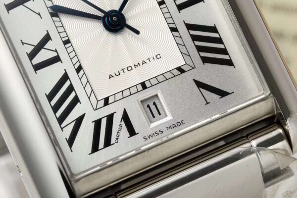 i1719651600_5962_8-1.jpg Cartier Tank (TANK) Blue