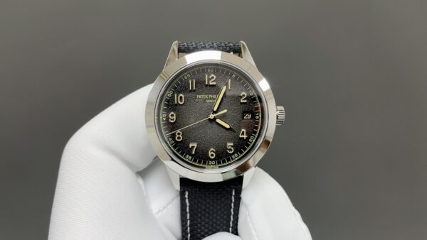 Patek Philippe Calatrava 5226G-001 Smoked