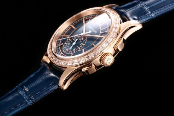 Patek Philippe Nautilus 5905R-010