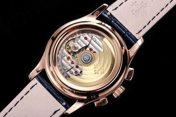 Patek Philippe Nautilus 5905R-010