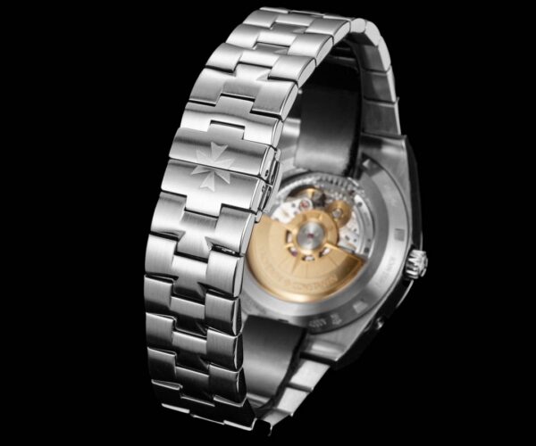 Patek Philippe Overseas 4000V/210A