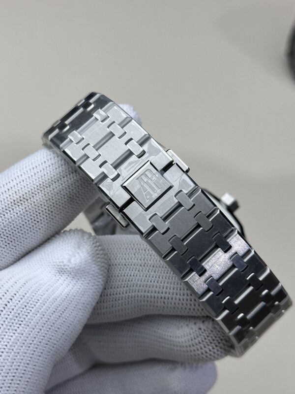i1731779117_2201_0-1.jpg Patek Philippe Royal Oak 5134 Blue