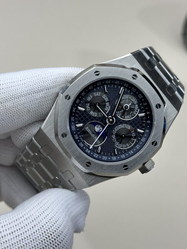 i1731779117_3371_2-1.jpg Patek Philippe Royal Oak 5134 Blue