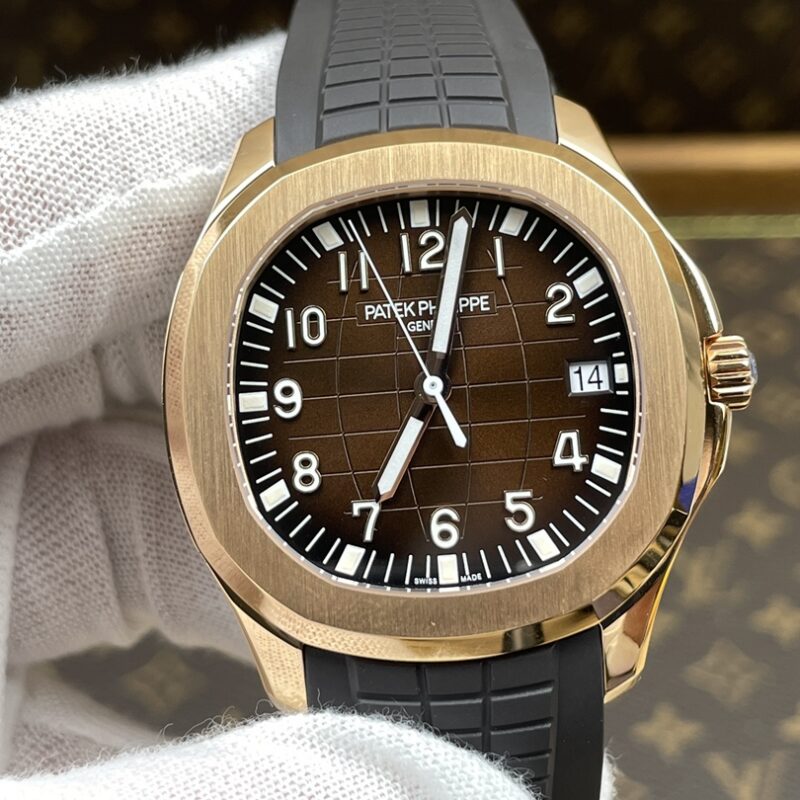Patek Philippe Aquanaut 5167G Rose Gold