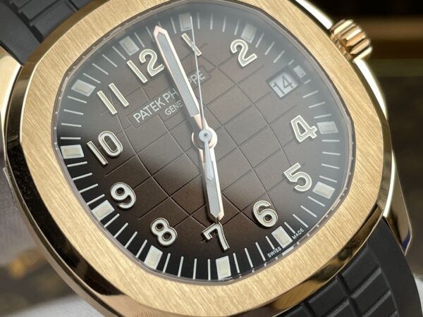 Patek Philippe Aquanaut 5167G Rose Gold