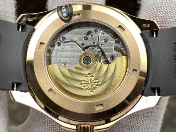 Patek Philippe Aquanaut 5167G Rose Gold
