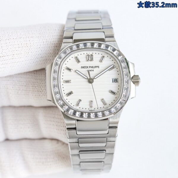 i1735738781330_6280_0_2-1.jpg Patek Philippe Nautilus 5711 Blue