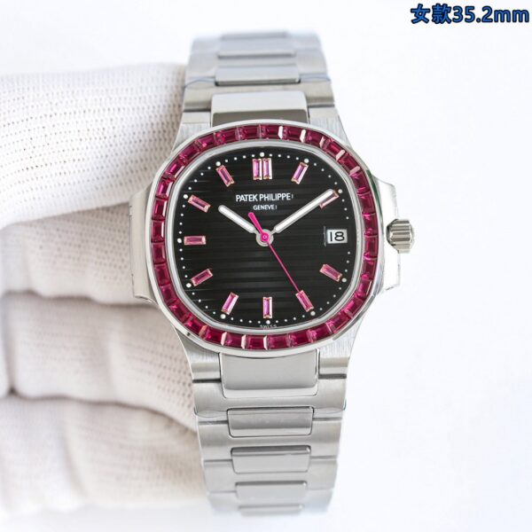 i1735738781538_7487_0_1-1.jpg Patek Philippe Nautilus 5711 Blue