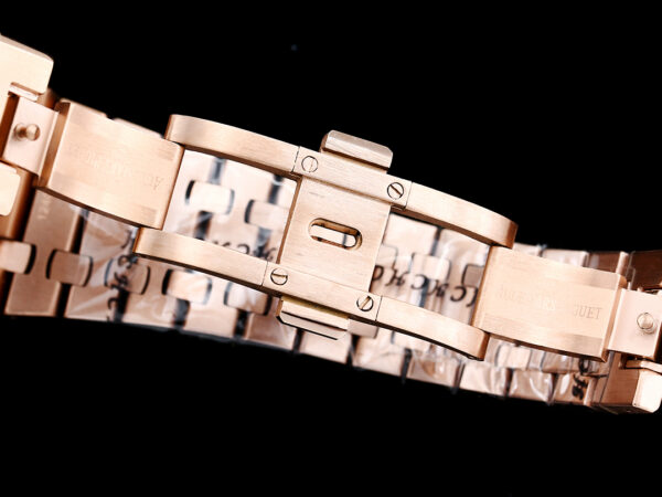 Audemars Piguet Royal Oak (ROYAL OAK)