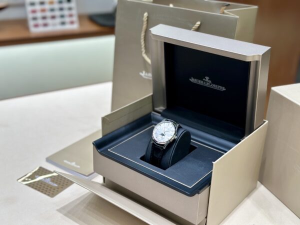 Jaeger-LeCoultre Master Control (COMPLICATIONS)
