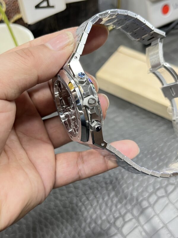 Audemars Piguet Watch 26240 White