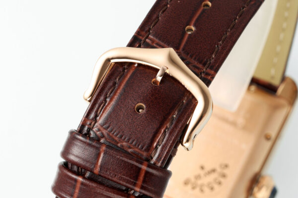 i1744458134528_4919_0_5-3.jpg Cartier Tank (TANK) Blue