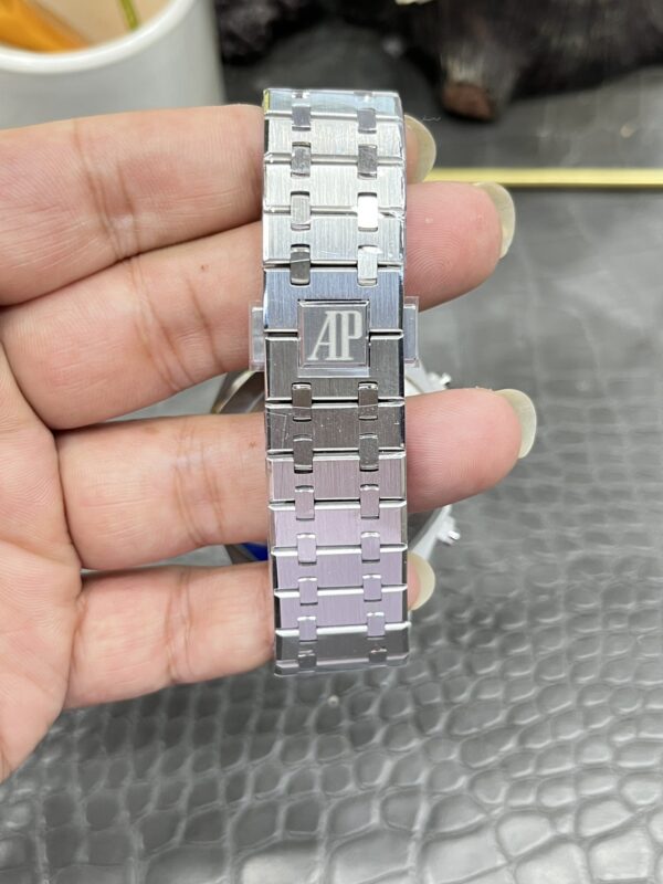 Audemars Piguet Watch 26240 Blue