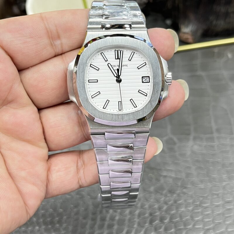Patek Philippe Nautilus 5711 White