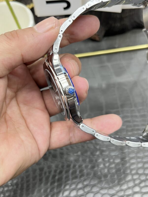 i1746293588_7266_0-3.jpg Piaget Altiplano 1110