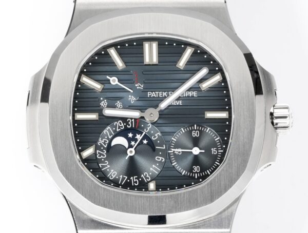 Patek Philippe Nautilus 5712A