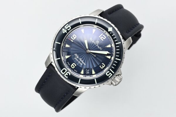 Blancpain Fifty Fathoms (FIFTY FATHOMS) Blue