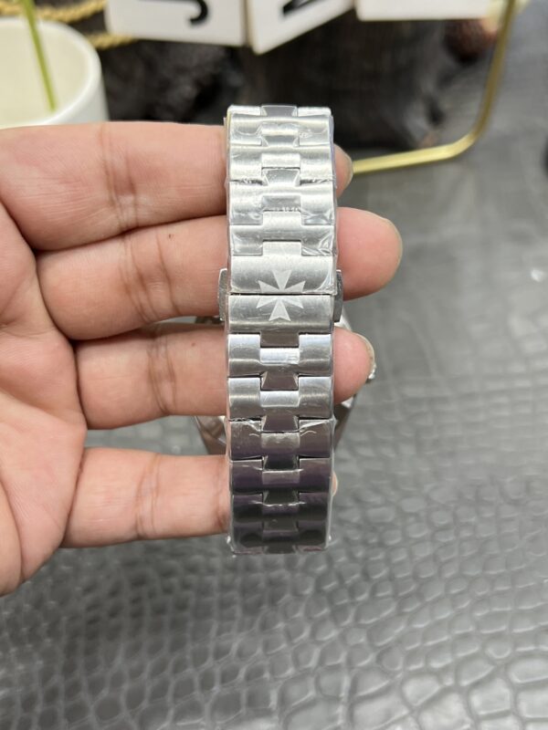 Vacheron Constantin Overseas 6000V