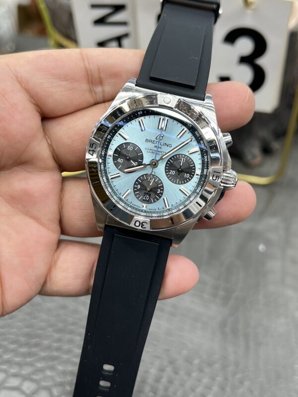 Breitling Chronomat (COMPLICATIONS)