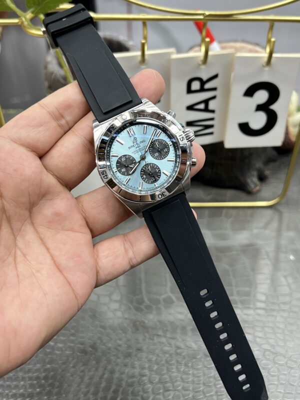 Breitling Chronomat (COMPLICATIONS)