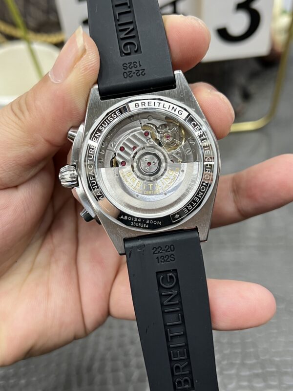 Breitling Chronomat (COMPLICATIONS)