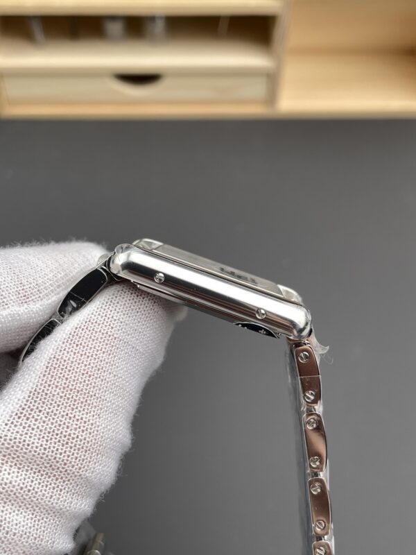 i1748112470685_2260_0_3-3.jpg Cartier Tank (TANK)