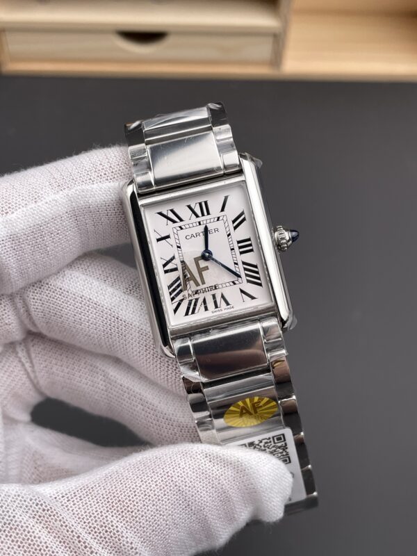 i1748112472274_5879_0_2-3.jpg Cartier Tank (TANK)
