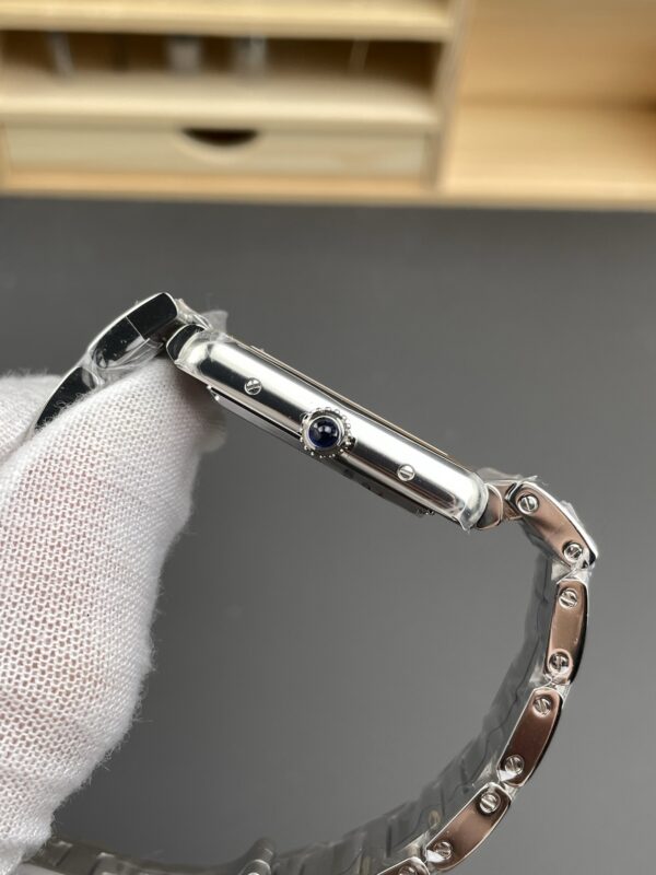 i1748112472444_8044_0_5-3.jpg Cartier Tank (TANK)