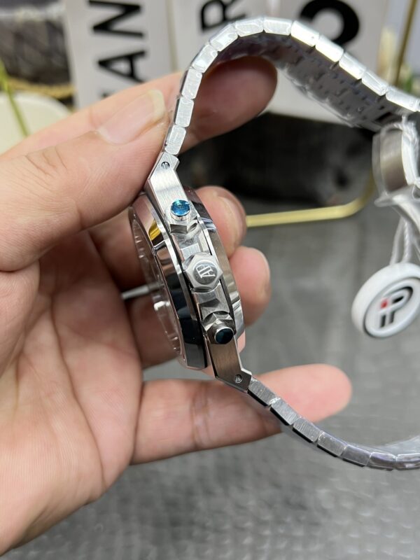 Audemars Piguet Royal Oak 26240 White