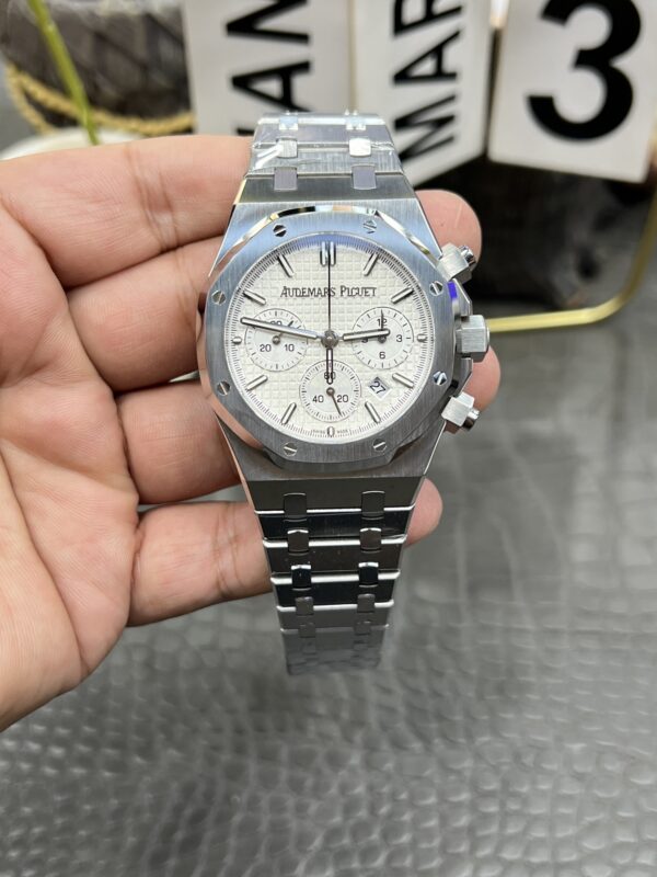 Audemars Piguet Royal Oak 26240 White