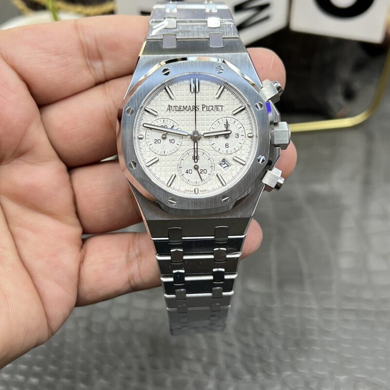 Audemars Piguet Royal Oak 26240 White