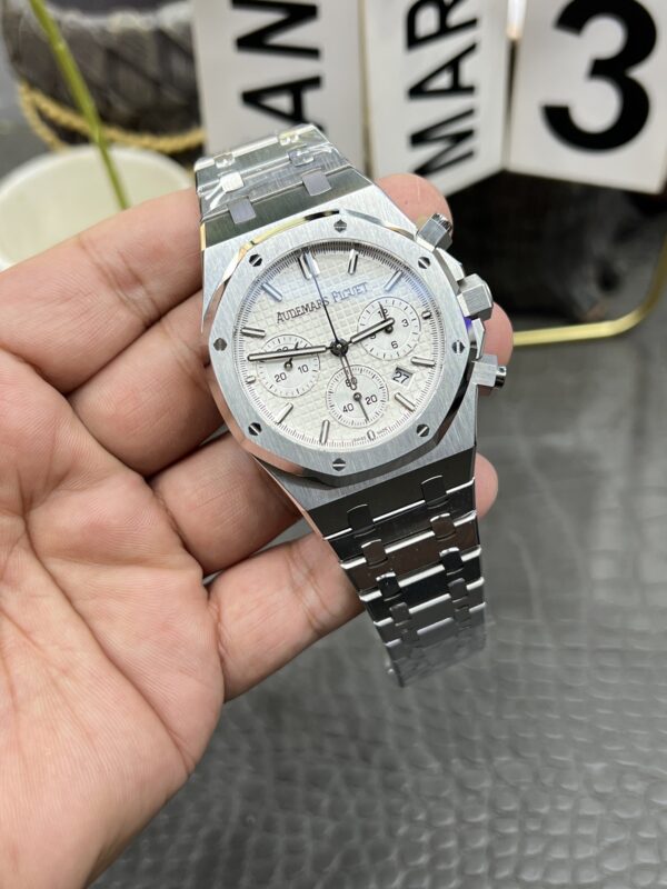 Audemars Piguet Royal Oak 26240 White