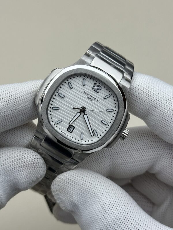 Patek Philippe Nautilus (NAUTILUS)