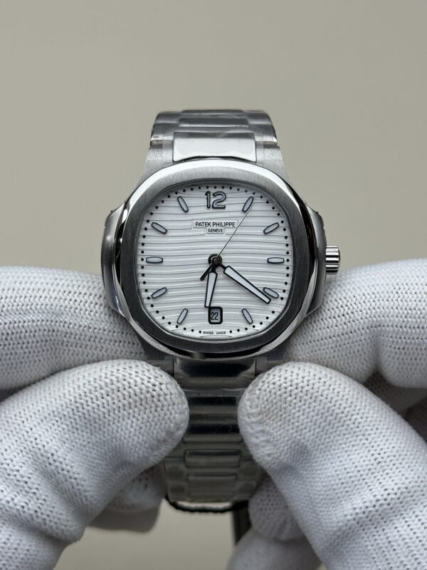 Patek Philippe Nautilus (NAUTILUS)