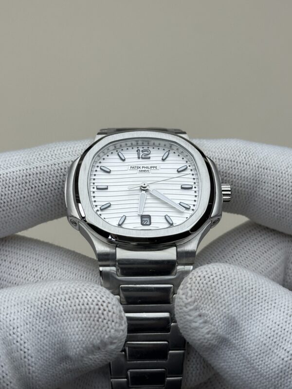 Patek Philippe Nautilus (NAUTILUS)