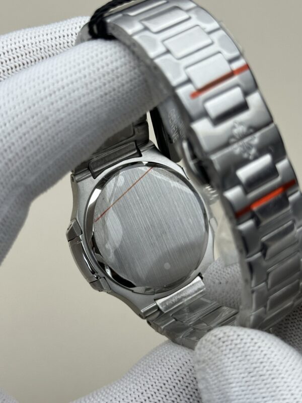 Patek Philippe Nautilus (NAUTILUS)
