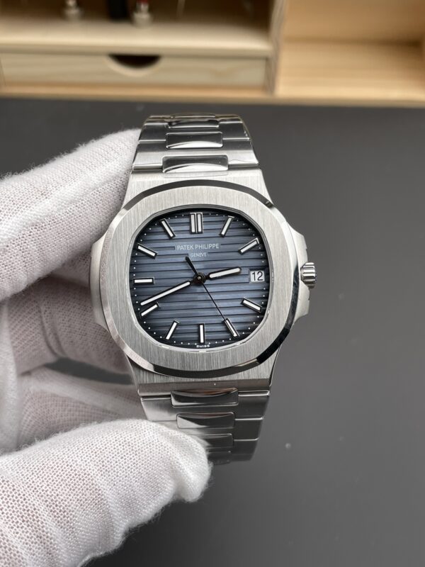 i1749151166770_465_0_1-2.jpg Patek Philippe Nautilus 5711 Blue