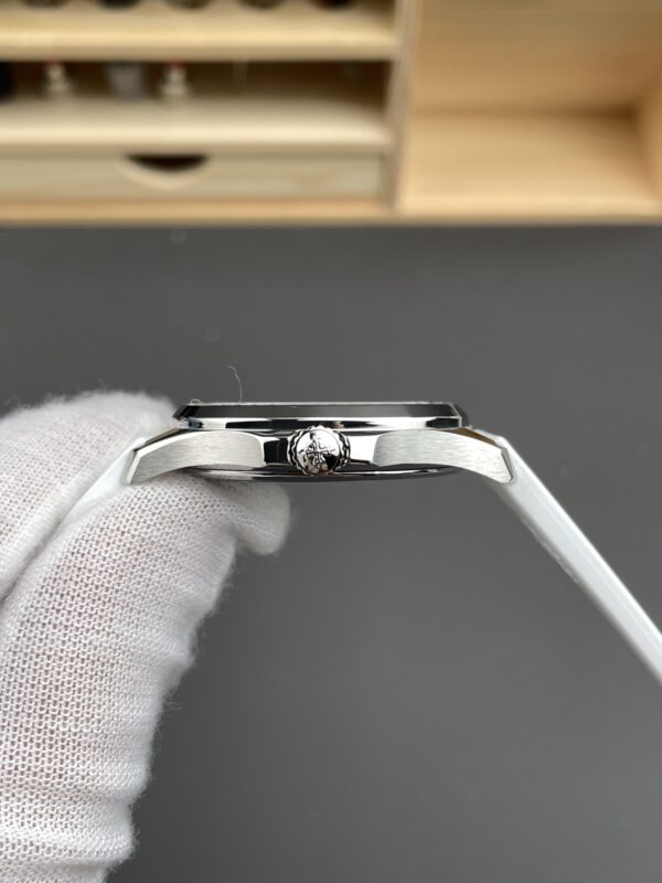 Patek Philippe Aquanaut 5067 White