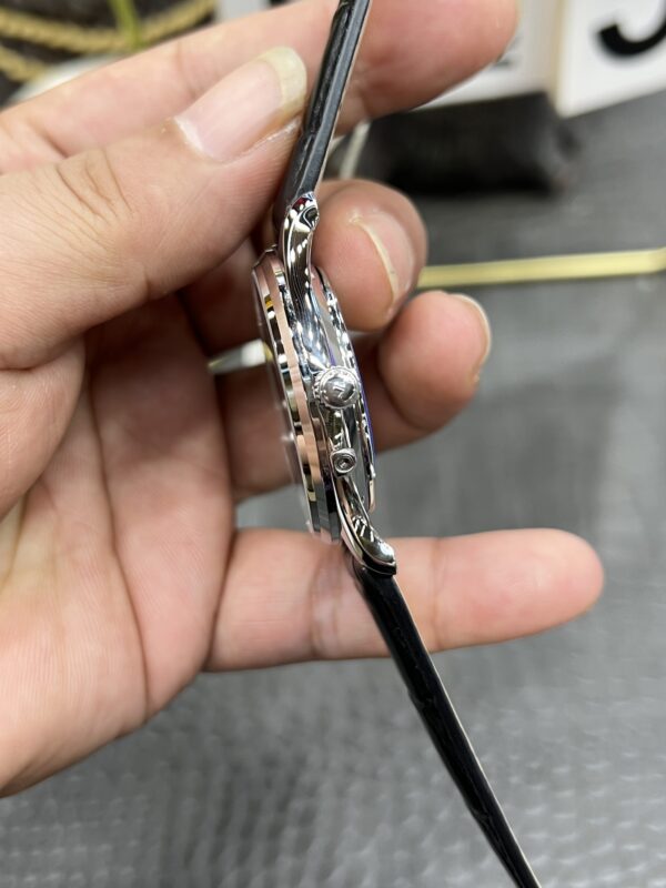Jaeger-LeCoultre Master Control (COMPLICATIONS)