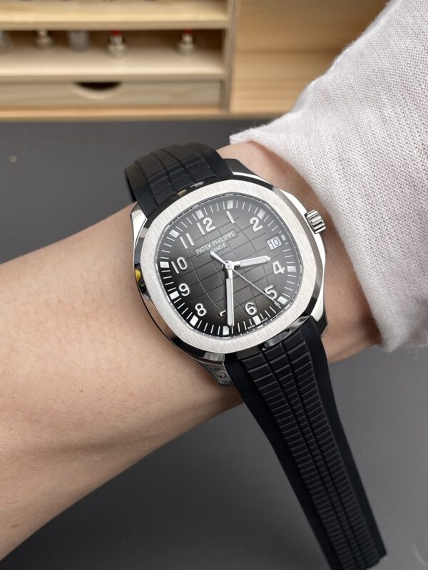 Patek Philippe Aquanaut 5167A Black
