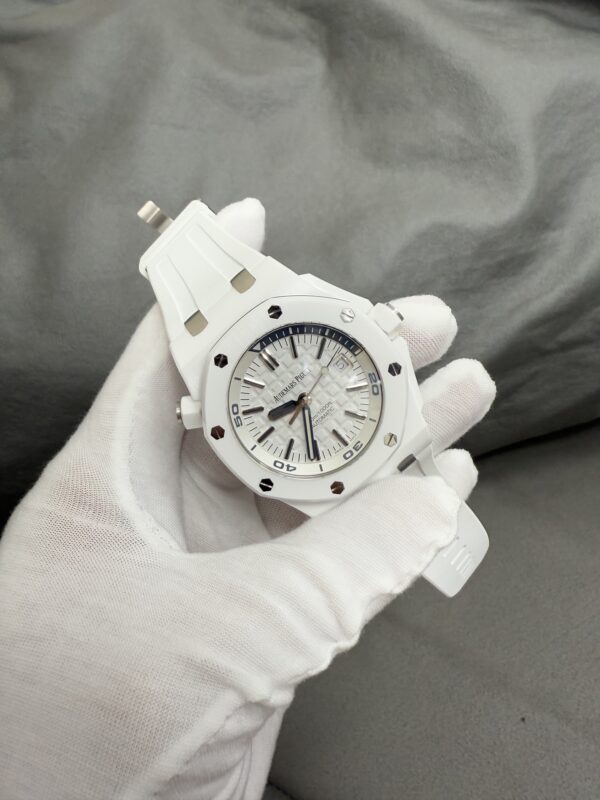 Audemars Piguet Watch 15707 White